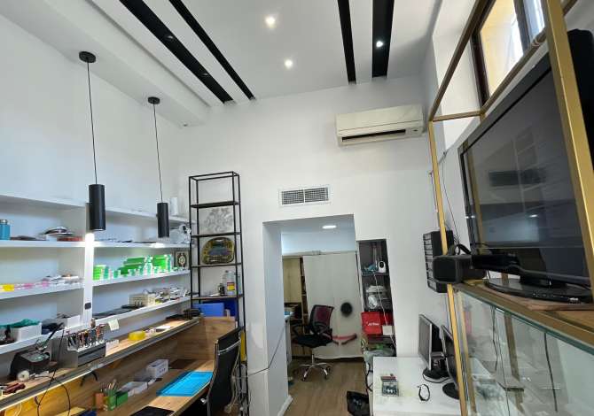 Ambjent biznesi ne shitje 80.000Euro Rruga e Durresit Tirane