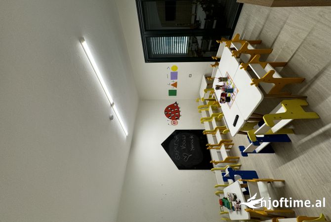 Ambjent Kopshti me qera Ali Dem Tirane