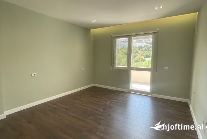 Shtepi ne shitje Apartament ne Tirane, 2+1, Mobilimi Pjeserisht e mobiluar, Pagesa 210,366  Euro.