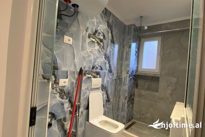 Shtepi ne shitje Apartament ne Tirane, 2+1, Mobilimi Bosh, pa mobiluar, Pagesa 185,066  Euro.