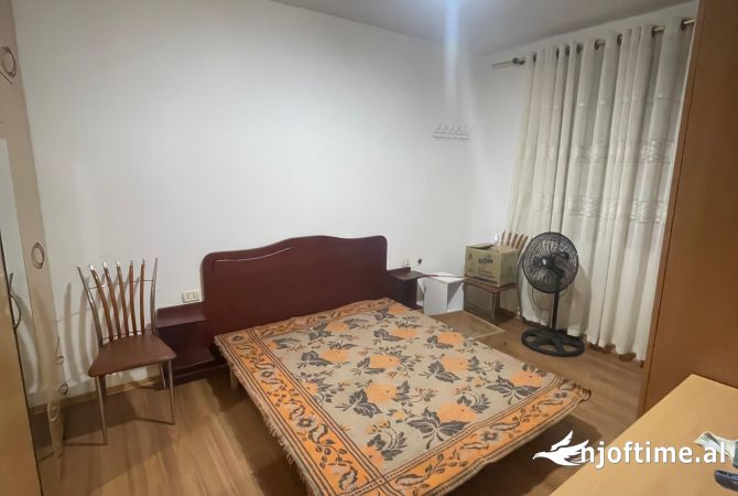 Shtepi ne shitje Apartament ne Tirane, 1+1, Mobilimi E mobiluar, Pagesa 130,077  Euro.