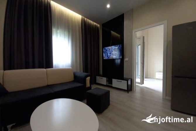 Shtepi me qera Apartament ne Tirane, 1+1, Mobilimi E mobiluar, Pagesa 505  Euro.