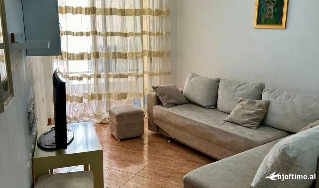 Shtepi me qera Apartament ne Tirane, 1+1, Mobilimi E mobiluar, Pagesa 355  Euro.
