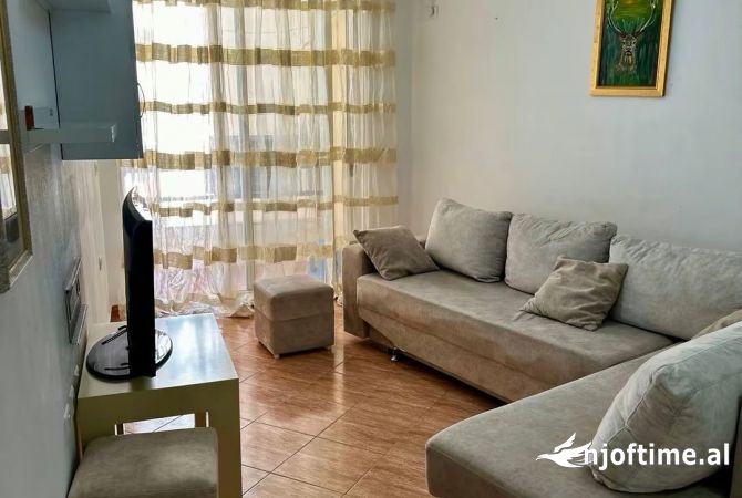 Jepet me qera Apartament 1+1 350 EURO Astir