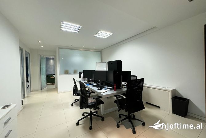 Shitet zyre tek Ambasador 1 350,000 Euro Ambasador 1