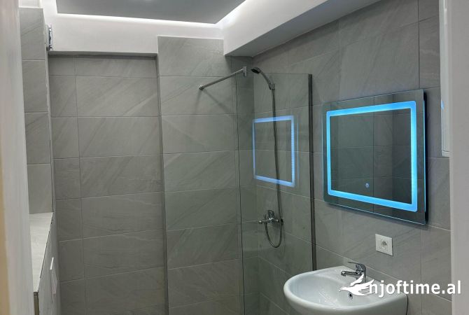 Shtepi ne shitje Apartament ne Tirane, 1+1, Mobilimi Bosh, pa mobiluar, Pagesa 144,033  Euro.