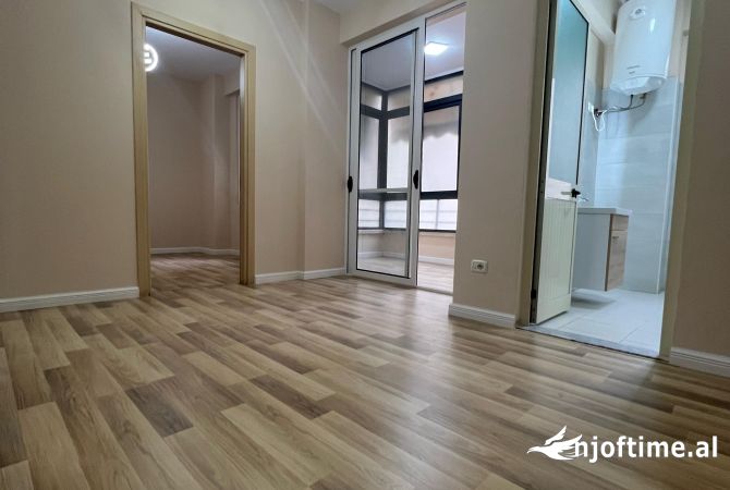 Shitet Apartament 2+1+ballkon 115.000€  Astir, Kompleksi Fratari 