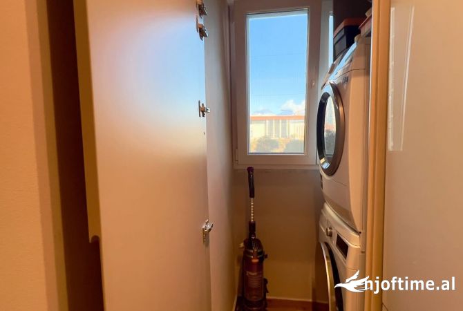 Shtepi ne shitje Apartament ne Tirane, 2+1, Mobilimi E mobiluar, Pagesa 210,033  Euro.