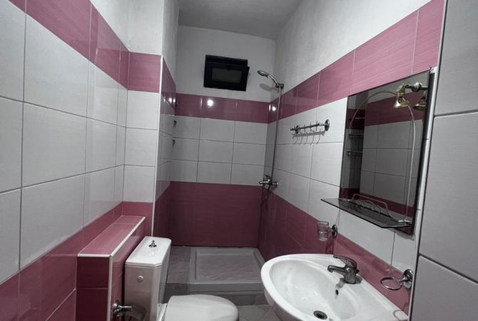 Shtepi ne shitje Apartament ne Tirane, 1+1, Mobilimi E mobiluar, Pagesa 115,011  Euro.