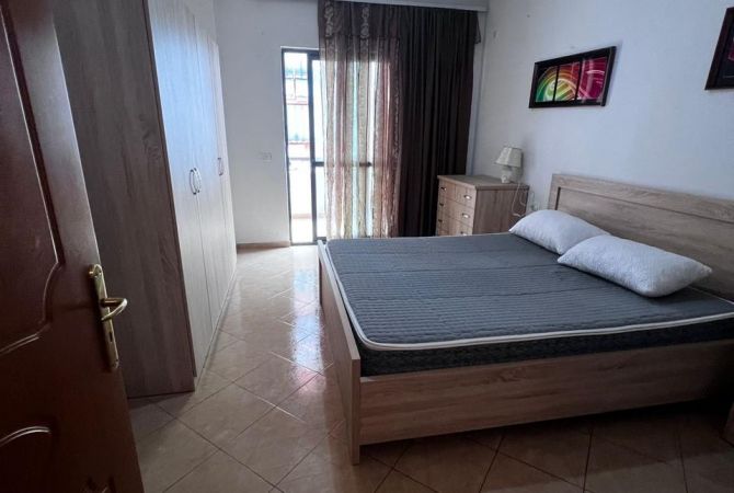 Shitet Apartament 1+1+bllk 115,000€ 5 Maj, Shkolla Tirana Jonë, Tiranë