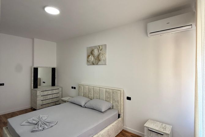 Shtepi me qera Apartament ne Tirane, 1+1, Mobilimi E mobiluar, Pagesa 453  Euro.