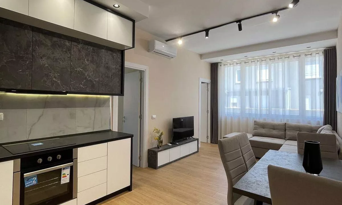 Shtepi ne shitje Apartament ne Tirane, 2+1, Mobilimi E mobiluar, Pagesa 143,077  Euro.