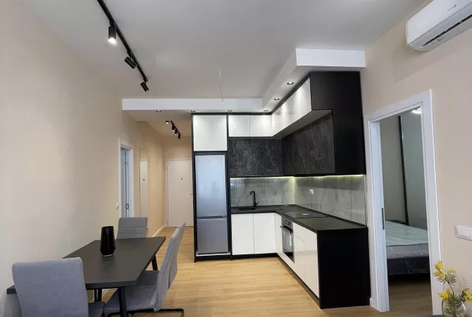 Shtepi ne shitje Apartament ne Tirane, 2+1, Mobilimi E mobiluar, Pagesa 143,077  Euro.