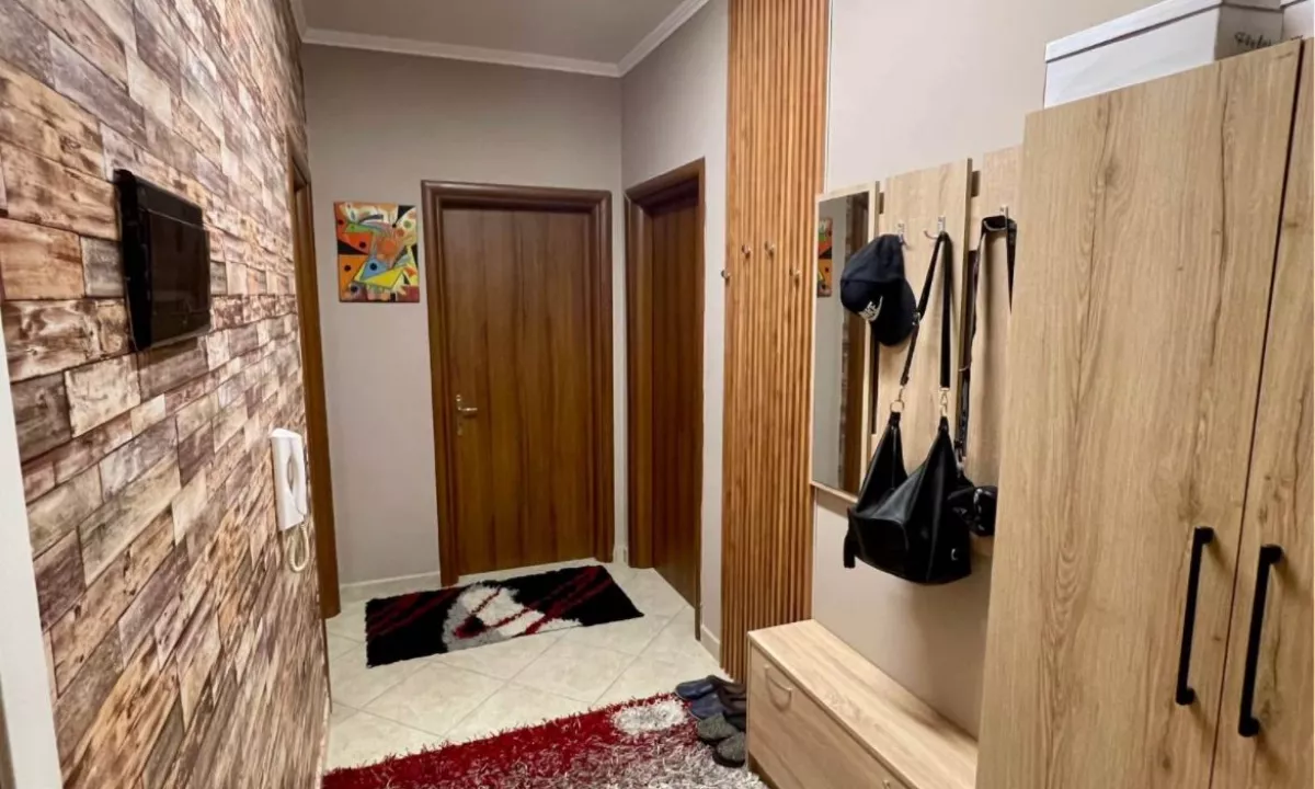 Shtepi ne shitje Apartament ne Tirane, 2+1, Mobilimi E mobiluar, Pagesa 139,000  Euro.