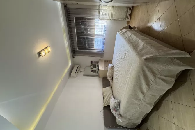 Shtepi ne shitje Apartament ne Tirane, 2+1, Mobilimi E mobiluar, Pagesa 117,009  Euro.