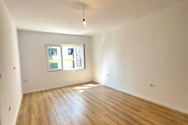 Shtepi ne shitje 1+1 ne Tirane - 98,000 Euro