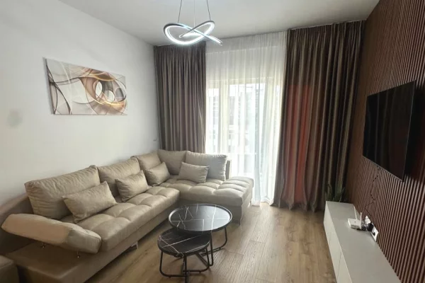 Shtepi me qera Apartament ne Tirane, 2+1, Mobilimi E mobiluar, Pagesa 900  Euro.
