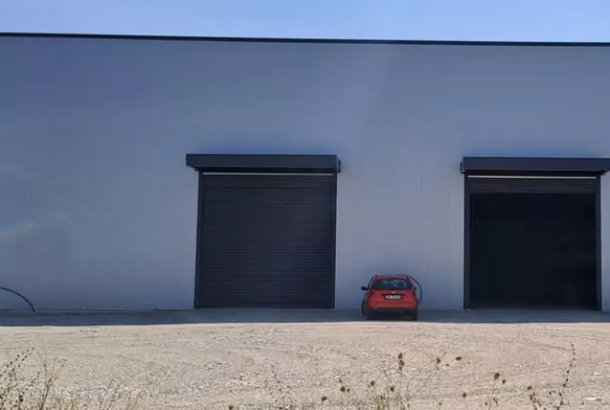 Business Property for Rent 4+1 in Tirana - 3,600 Euro