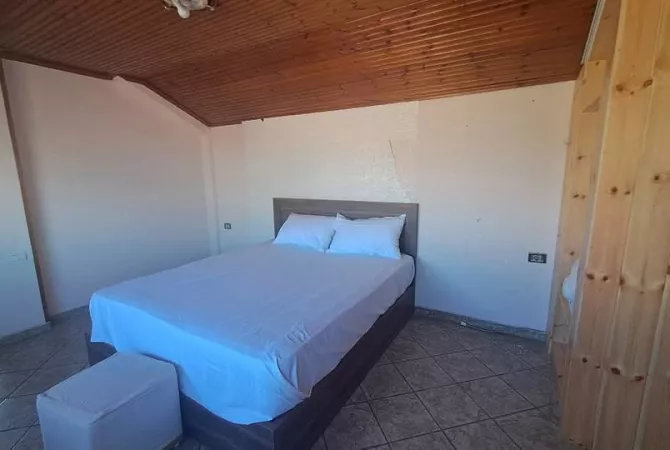 Shtepi me qera Shtepi Private ne Tirane, 1+1, Mobilimi E mobiluar, Pagesa 480  Euro.