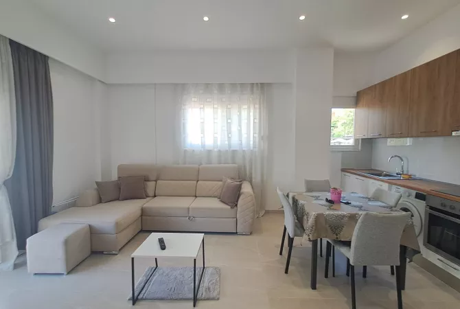 Apartament 1+1 me parking - Golem (100 metra nga deti)