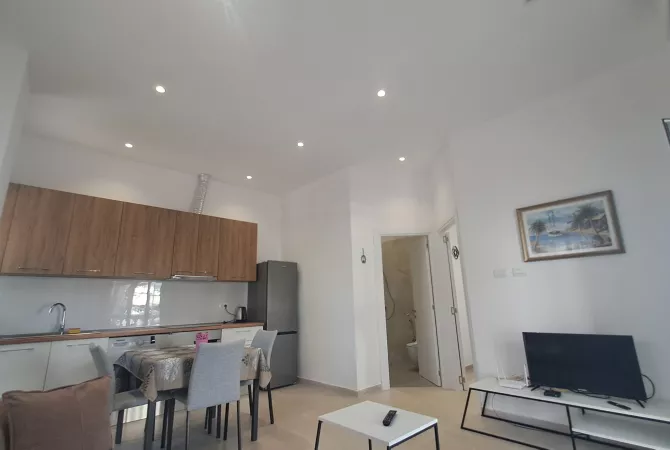 Appartamento in vendita a Durazzo 1+1, Arredato