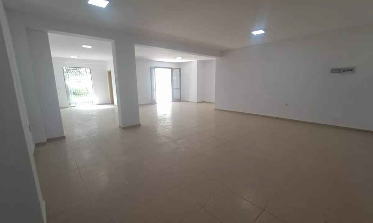 Jepet me qira njesi 89.5 m2 - Kopshti Botanik 