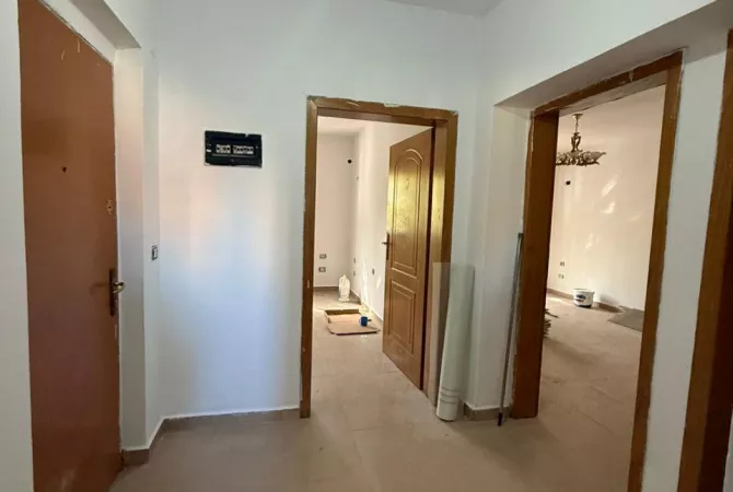 Business Property for Rent 3+1 in Tirana - 600 Euro