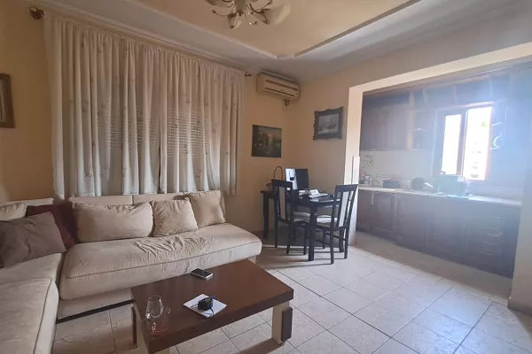 Shtepi ne shitje 4+1 ne Tirane - 145,000 Euro