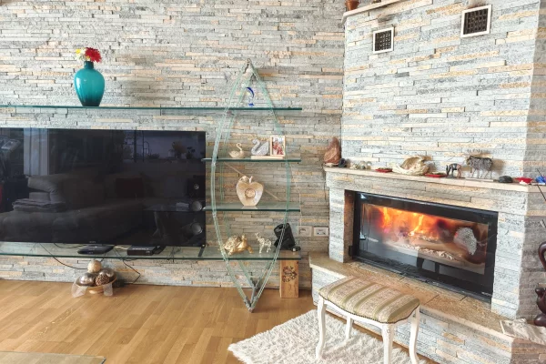 Shtepi ne shitje 3+1 ne Tirane - 300,000 Euro