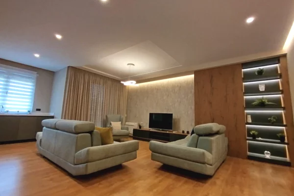 Shtepi ne shitje Apartament ne Tirane, 2+1, Mobilimi E mobiluar, Pagesa 280,000  Euro.