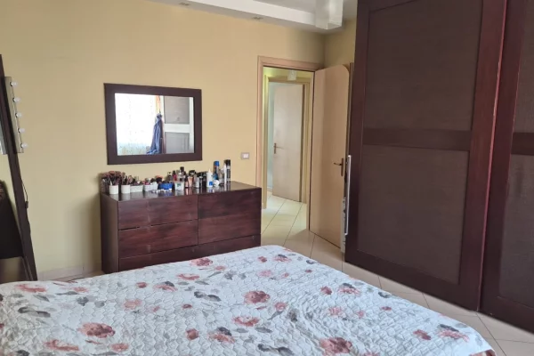 Shtepi me qera Apartament ne Durres, 1+1, Mobilimi E mobiluar, Pagesa 35,000  Leke.