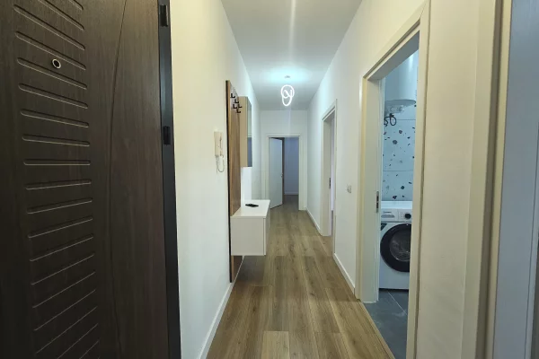 Shtepi me qera Apartament ne Tirane, 3+1, Mobilimi E mobiluar, Pagesa 650  Euro.