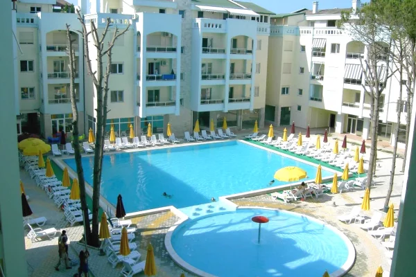 Garsoniere për shitje - Golem