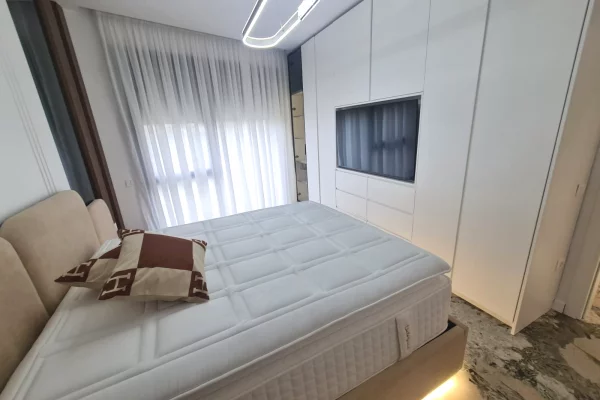 Shtepi me qera Apartament ne Tirane, 1+1, Mobilimi E mobiluar, Pagesa 1,200  Euro.