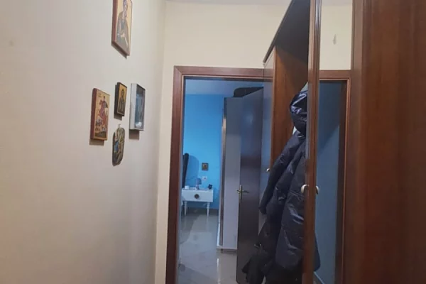 Shtepi ne shitje Apartament ne Tirane, 1+1, Mobilimi E mobiluar, Pagesa 215,000  Euro.