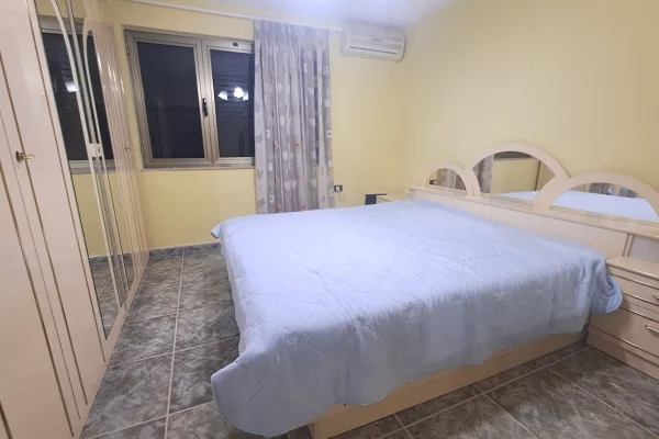 Shtepi me qera Apartament ne Tirane, 2+1, Mobilimi E mobiluar, Pagesa 550  Euro.