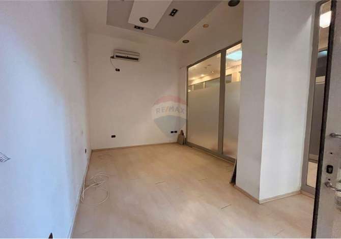 Ambient biznesi me qera 1+1 ne Tirane - 450 Euro