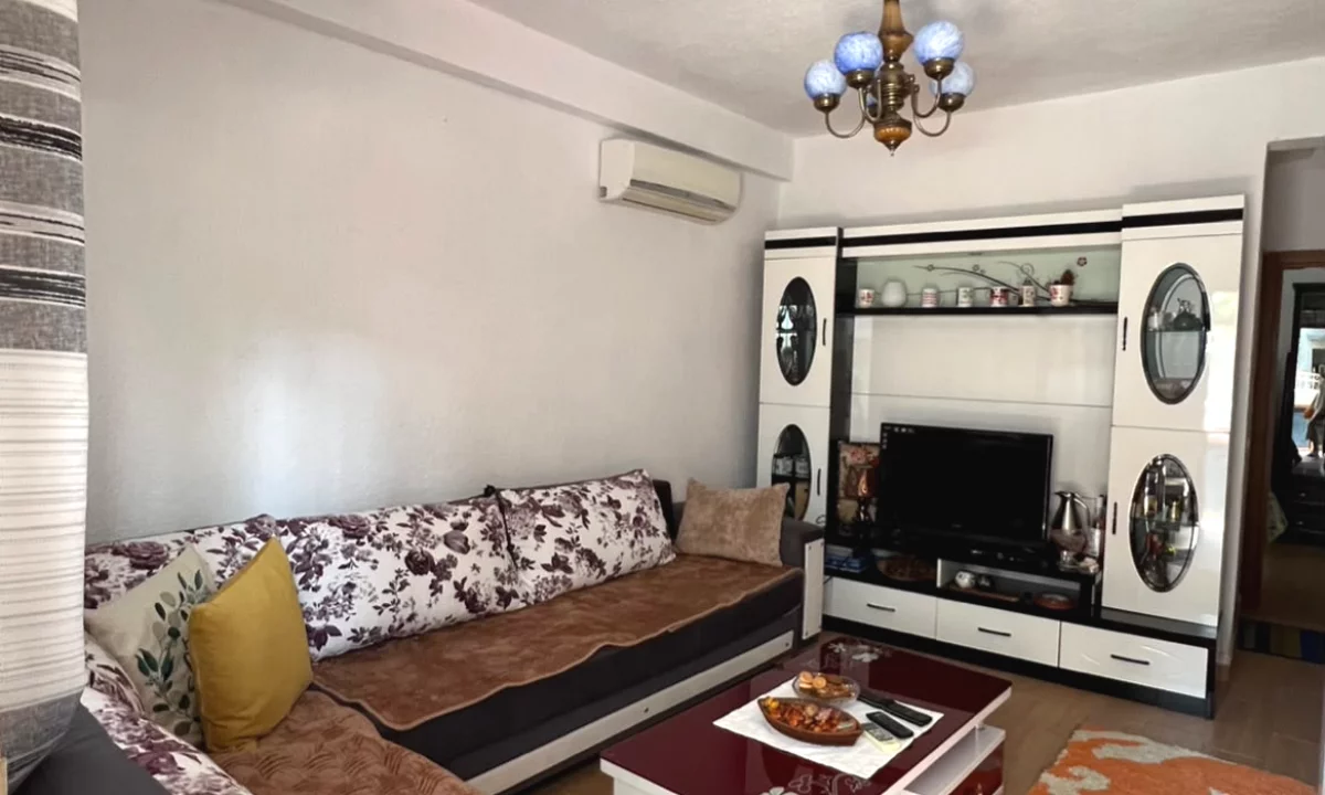 Shtepi ne shitje Shtepi Private ne Pogradec, 3+1, Mobilimi E mobiluar, Pagesa 7,200,000  Leke.