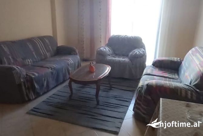 Appartamento in affitto a Durazzo 2+1, Arredato