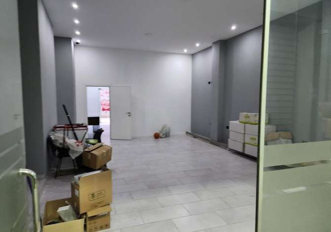 Ambient biznesi me qera 1+1 ne Tirane - 45,000 Leke