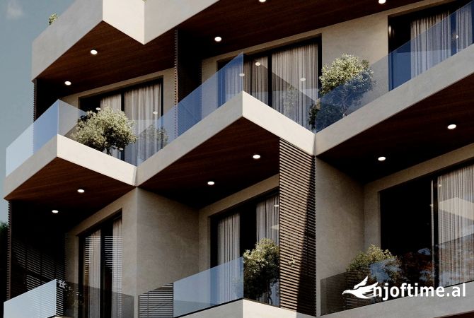 Ambiente Commerciale in Vendita 5+1 a Santa Quaranta - 1,690,000 Euro