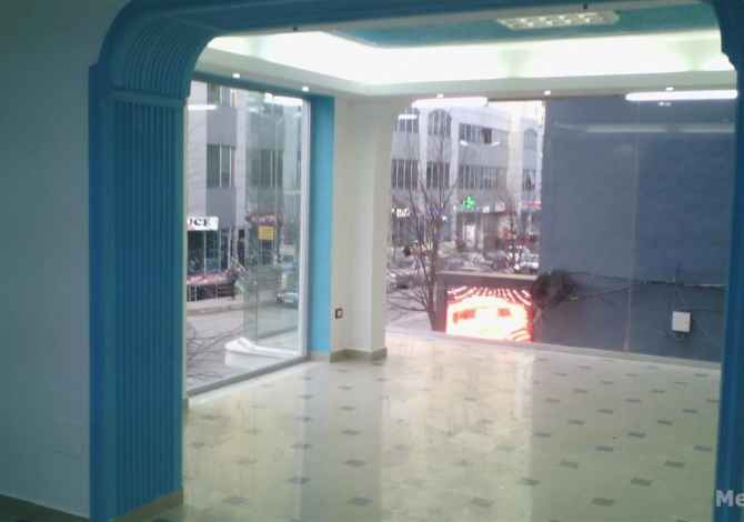 Ambiente Commerciale in Affitto 3+1 a Durazzo - 40,000 Leke