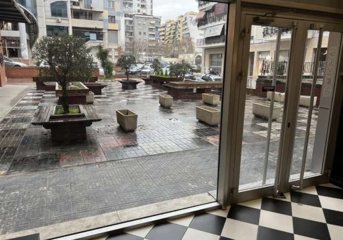 Ambient biznesi me qera 1+1 ne Tirane - 1,700 Euro