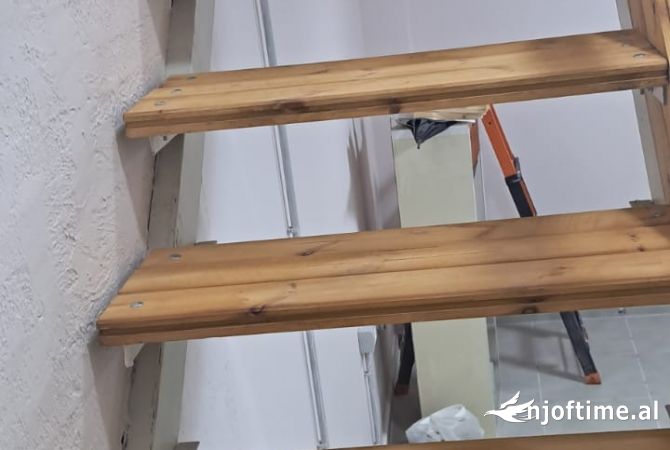 Ambiente Commerciale in Affitto 1+1 a Tirana - 300 Euro