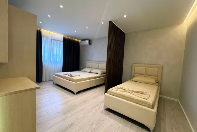 Shtepi ne shitje Apartament ne Tirane, 1+1, Mobilimi E mobiluar, Pagesa 89,000  Euro.