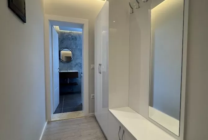 Shtepi ne shitje Apartament ne Tirane, 1+1, Mobilimi E mobiluar, Pagesa 89,000  Euro.