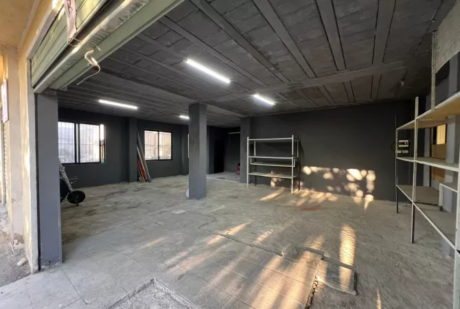 MAGAZINË ME QIRA 120 M² – LAPRAKË, TIRANË