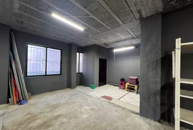 MAGAZINE ME QIRA 120 M2 – LAPRAKE, TIRANE