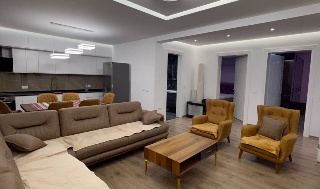 Shtepi me qera Apartament ne Tirane, 2+1, Mobilimi E mobiluar, Pagesa 550  Euro.