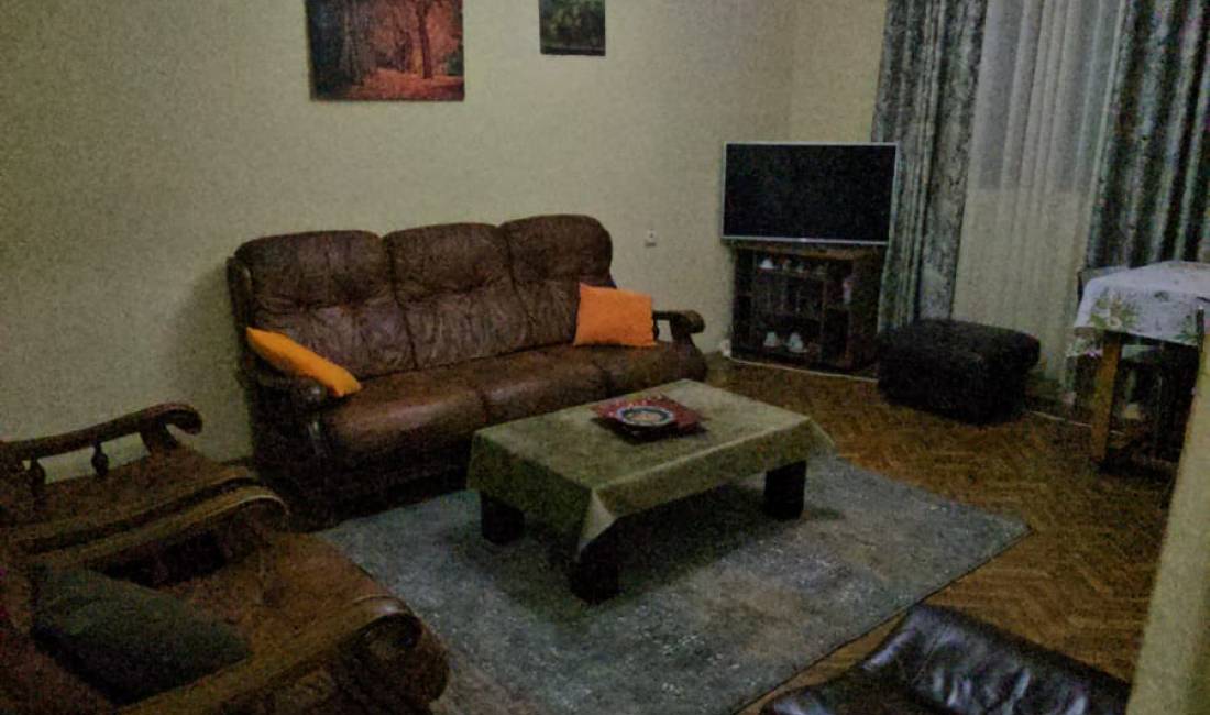 Shtepi me qera Apartament ne Tirane, 1+1, Mobilimi E mobiluar, Pagesa 35,000  Leke.